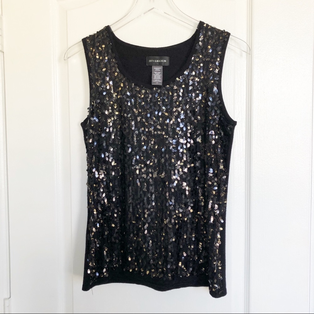 89TH & MADISON Black and Gold Sequin Top Size L